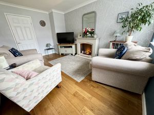 Lounge- click for photo gallery